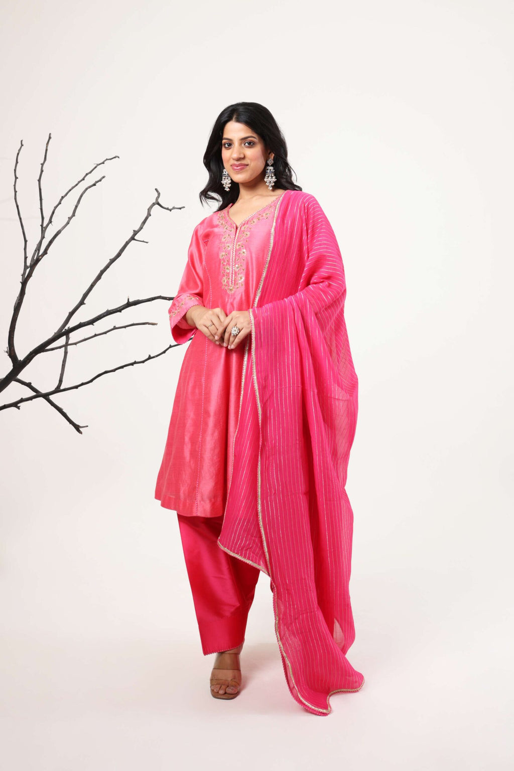 Falak in fuschia image 3